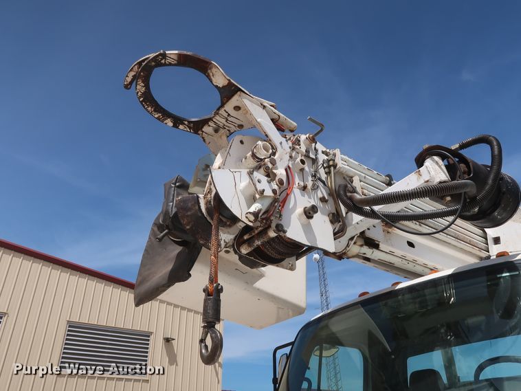 image for item DH0887 2008 Freightliner Business Class M2 digger derrick truck