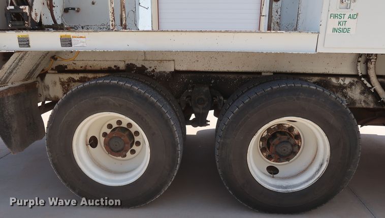 image for item DH0887 2008 Freightliner Business Class M2 digger derrick truck