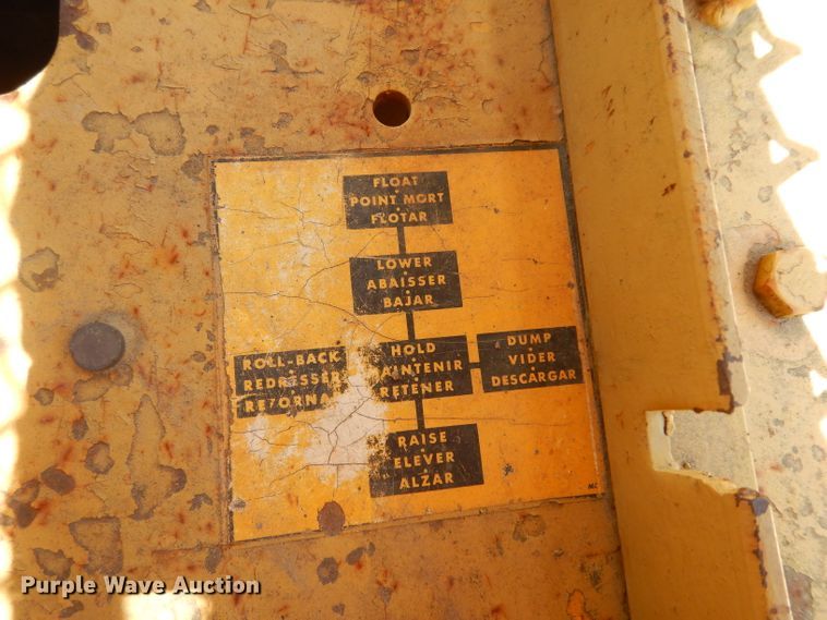 image for item DH2477 1970 International 175B  track loader
