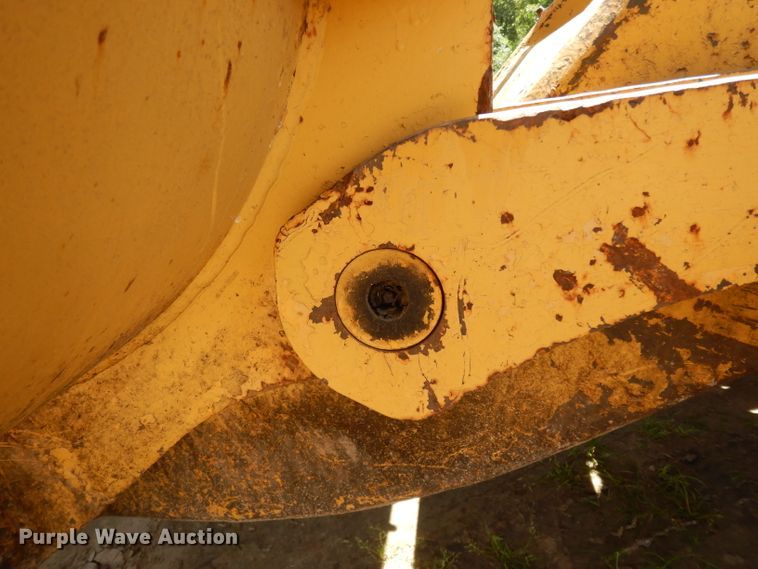 image for item DH2477 1970 International 175B  track loader