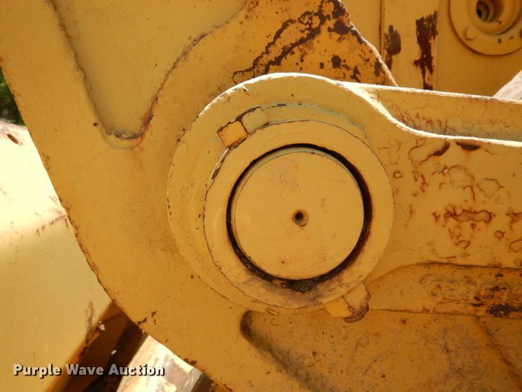 image for item DH2477 1970 International 175B  track loader