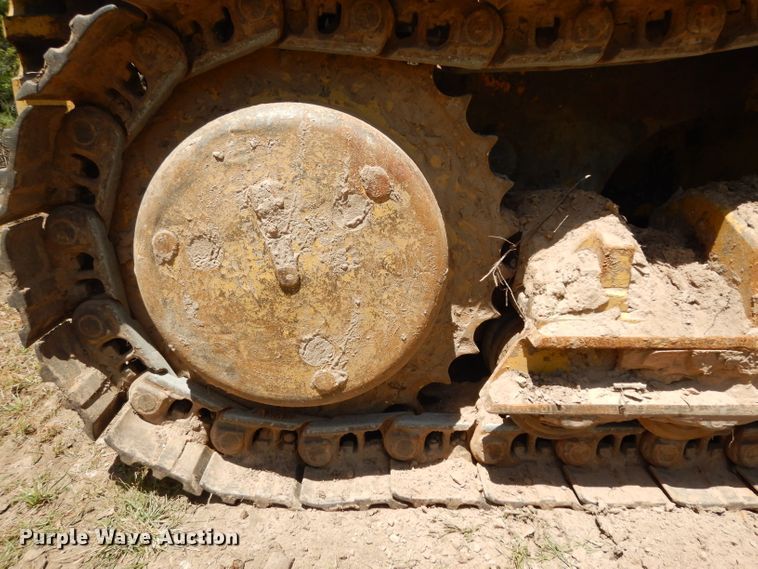 image for item DH2477 1970 International 175B  track loader