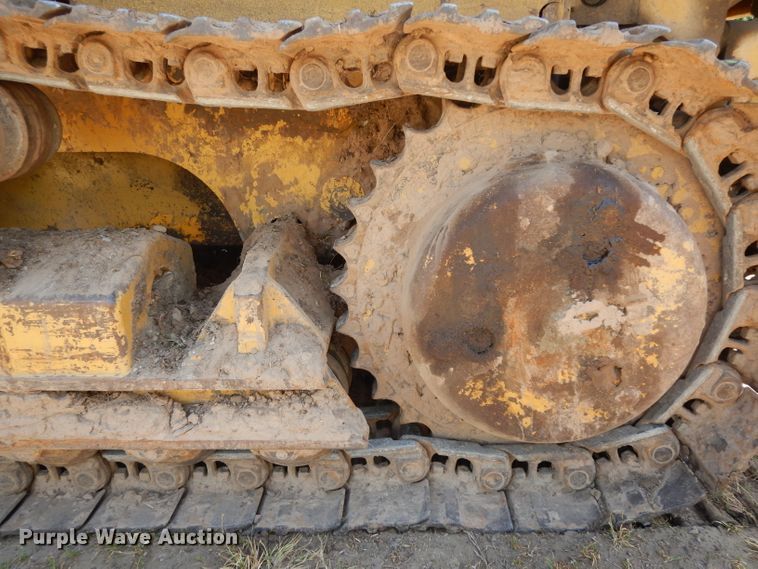 image for item DH2477 1970 International 175B  track loader