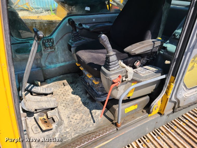 image for item DH5827 2004 Volvo EC360B LC excavator