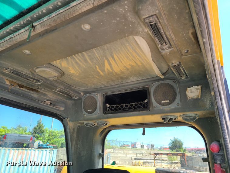 image for item DH5827 2004 Volvo EC360B LC excavator