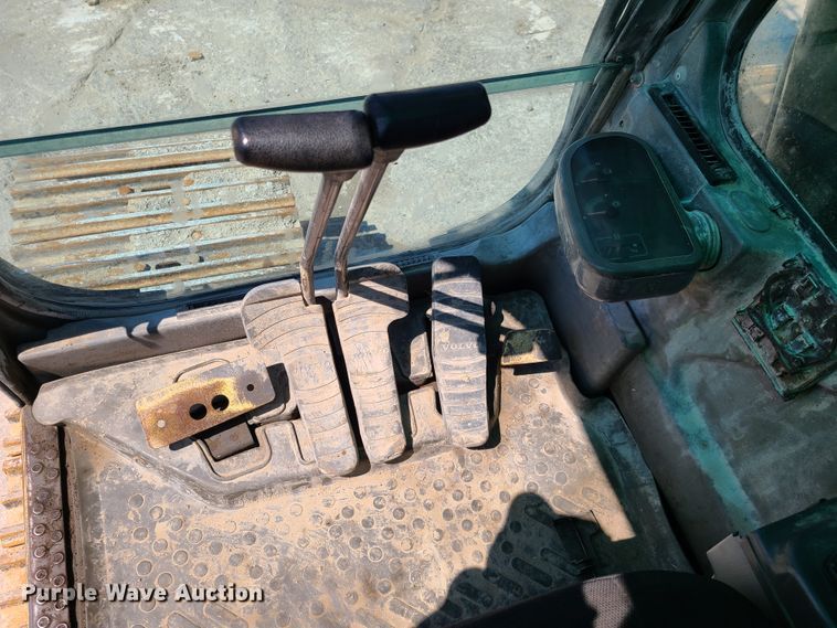 image for item DH5827 2004 Volvo EC360B LC excavator