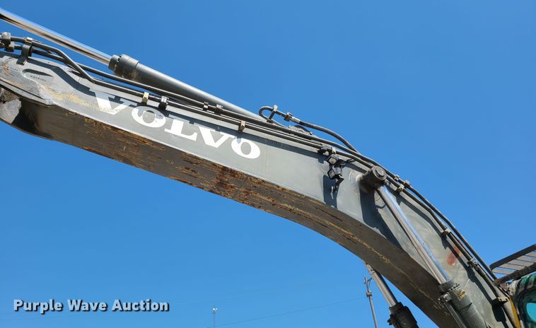 image for item DH5827 2004 Volvo EC360B LC excavator