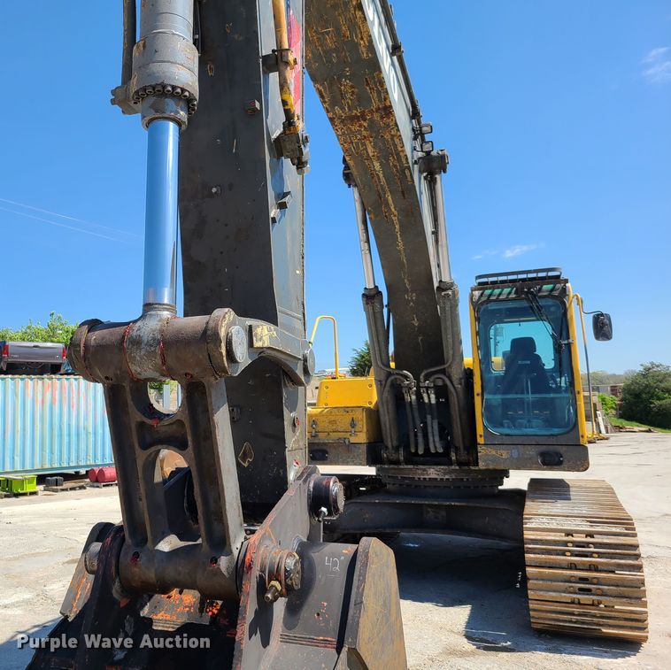 image for item DH5827 2004 Volvo EC360B LC excavator