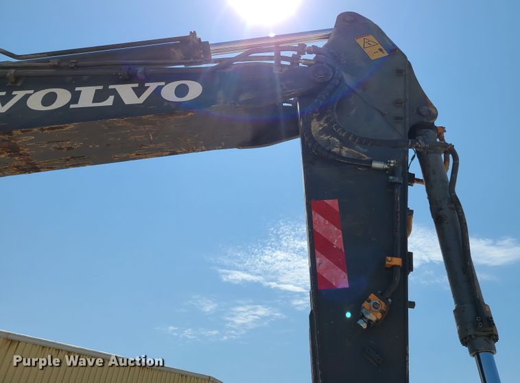 image for item DH5827 2004 Volvo EC360B LC excavator