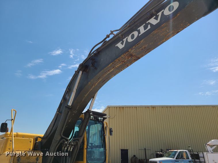 image for item DH5827 2004 Volvo EC360B LC excavator