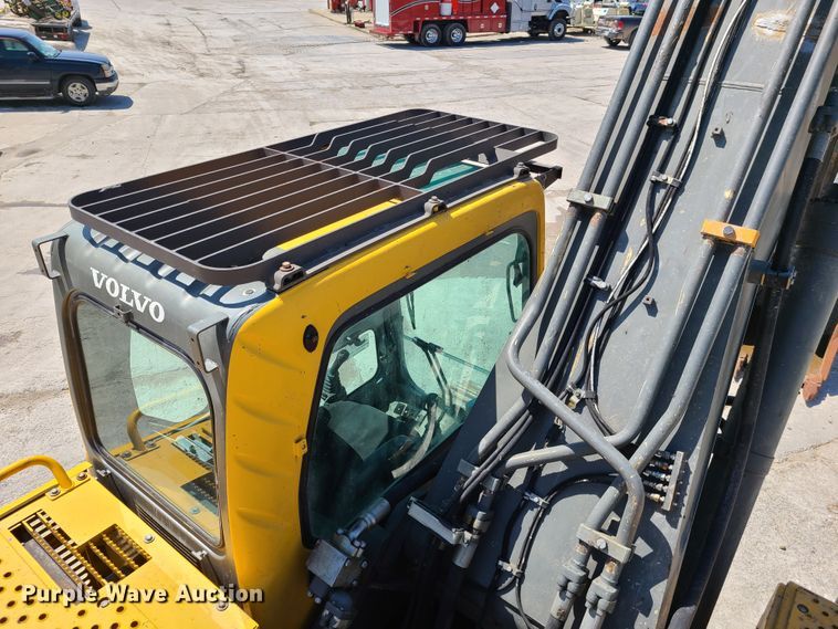 image for item DH5827 2004 Volvo EC360B LC excavator