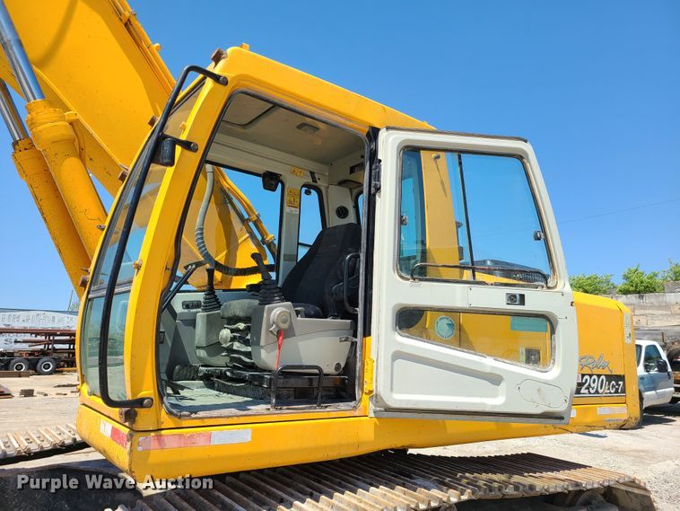 image for item DH5828 2004 Hyundai 290LC-7 excavator