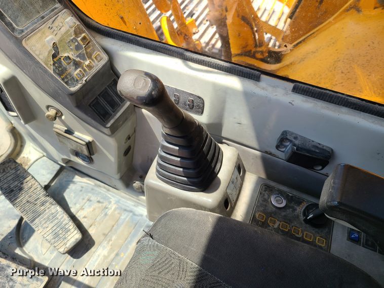 image for item DH5828 2004 Hyundai 290LC-7 excavator