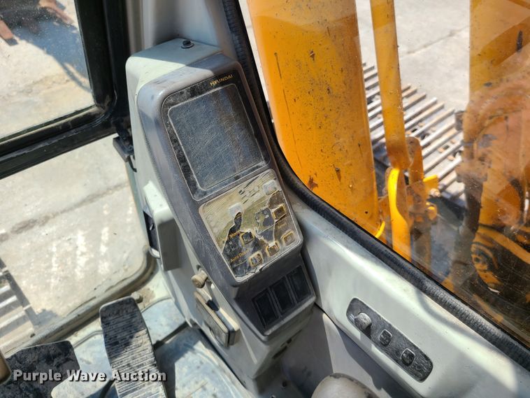 image for item DH5828 2004 Hyundai 290LC-7 excavator