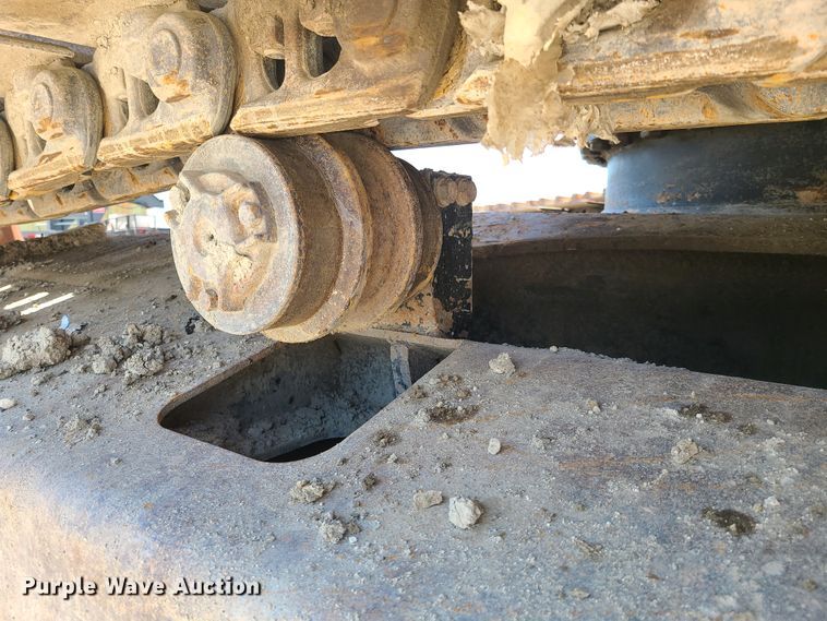 image for item DH5828 2004 Hyundai 290LC-7 excavator