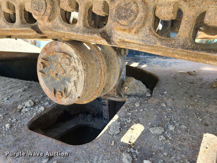 image for item DH5828 2004 Hyundai 290LC-7 excavator