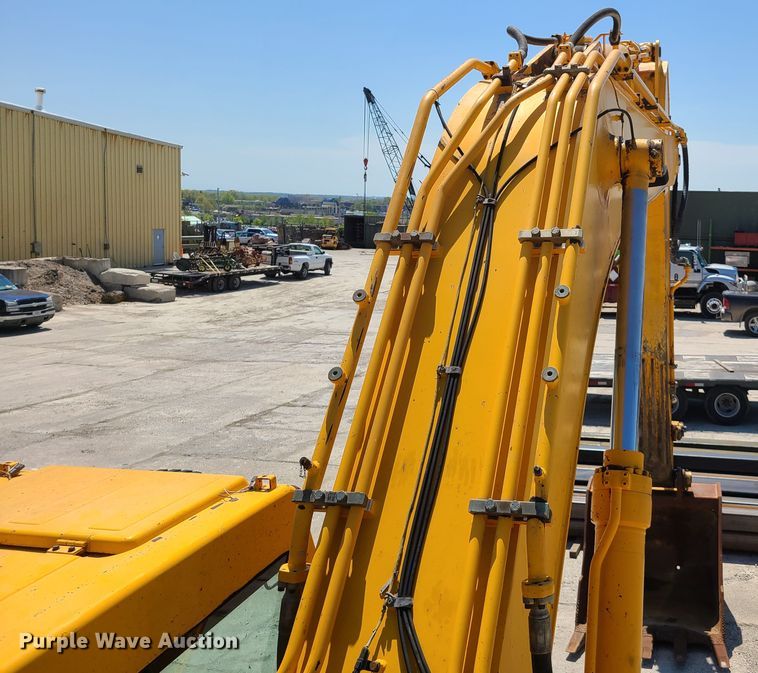 image for item DH5828 2004 Hyundai 290LC-7 excavator