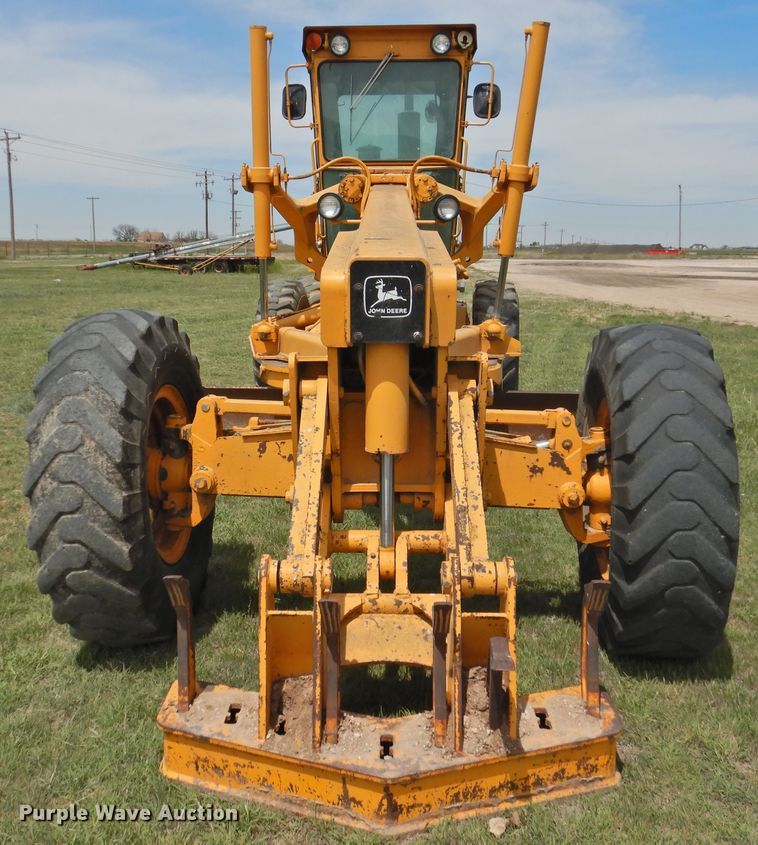 image for item DI0092 1981 John Deere 770A motor grader