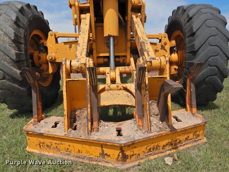 image for item DI0092 1981 John Deere 770A motor grader