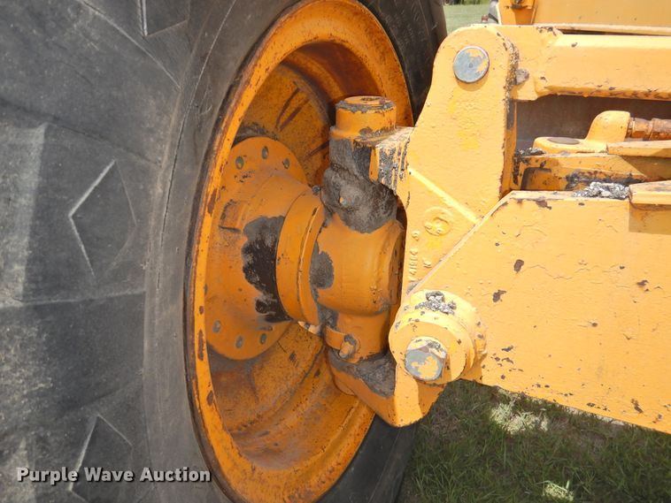 image for item DI0092 1981 John Deere 770A motor grader