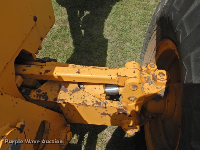 image for item DI0092 1981 John Deere 770A motor grader