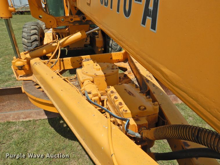 image for item DI0092 1981 John Deere 770A motor grader