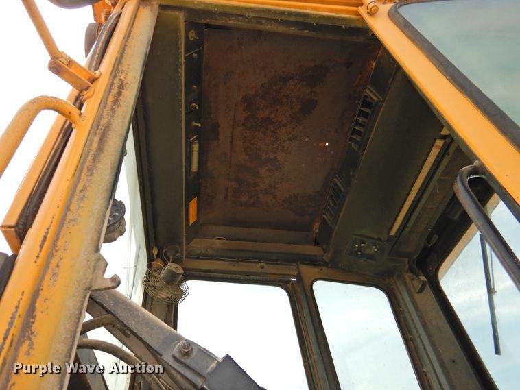 image for item DI0092 1981 John Deere 770A motor grader