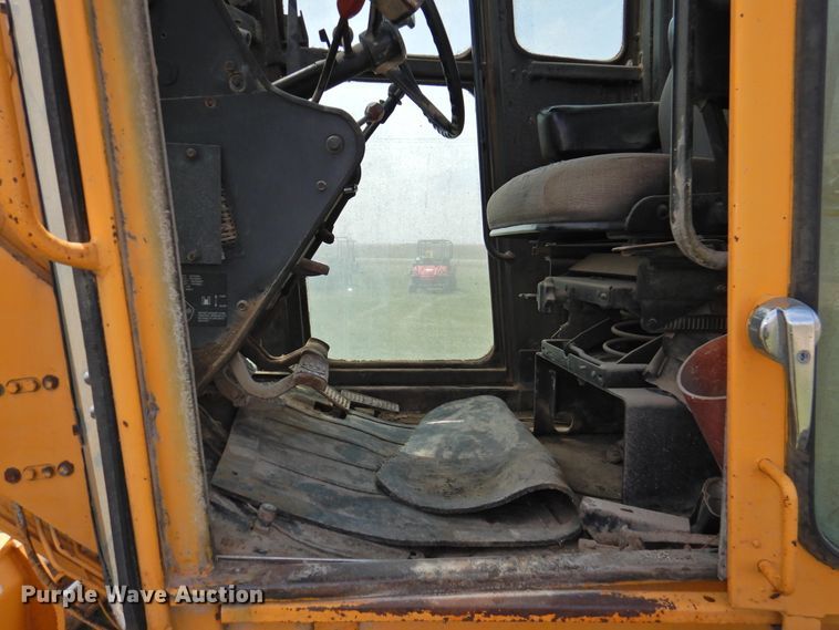 image for item DI0092 1981 John Deere 770A motor grader