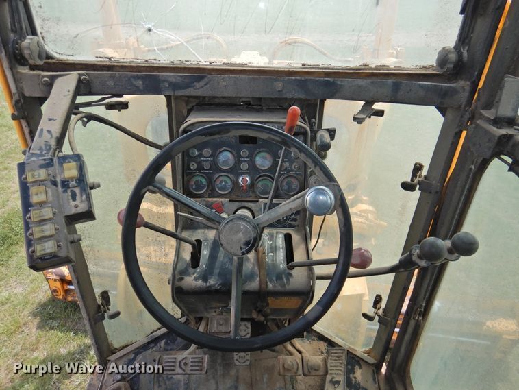 image for item DI0092 1981 John Deere 770A motor grader