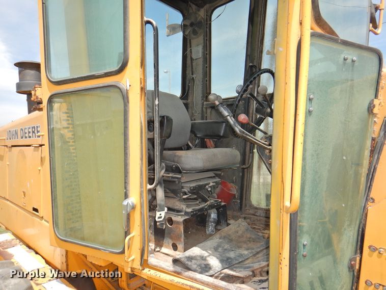 image for item DI0092 1981 John Deere 770A motor grader