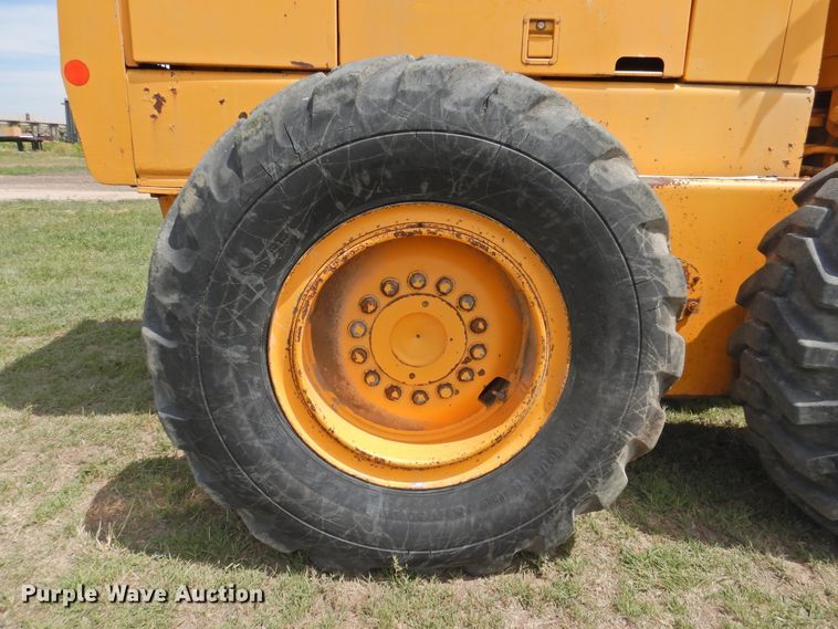 image for item DI0092 1981 John Deere 770A motor grader