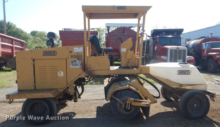 image for item DI2486 Rosco RB48 broom