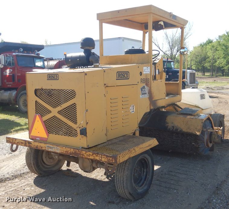 image for item DI2486 Rosco RB48 broom