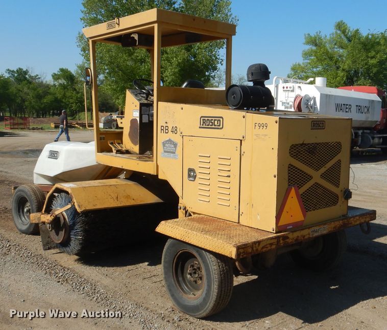 image for item DI2486 Rosco RB48 broom