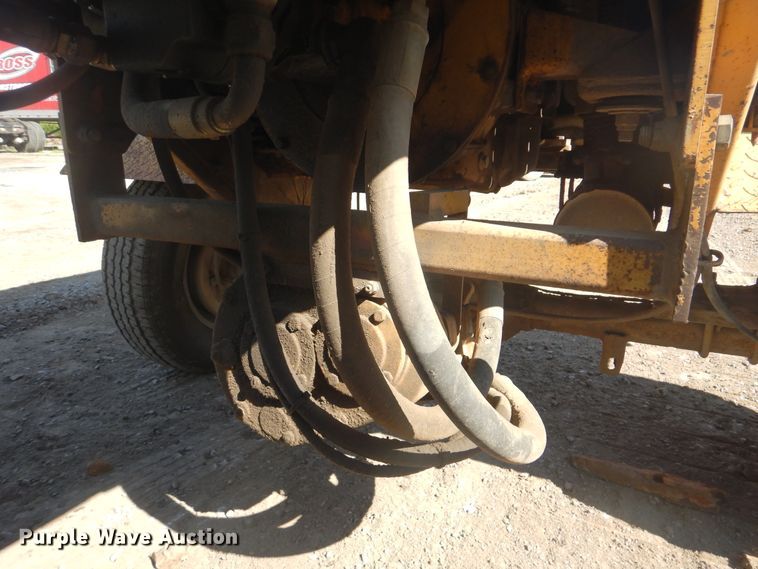 image for item DI2486 Rosco RB48 broom