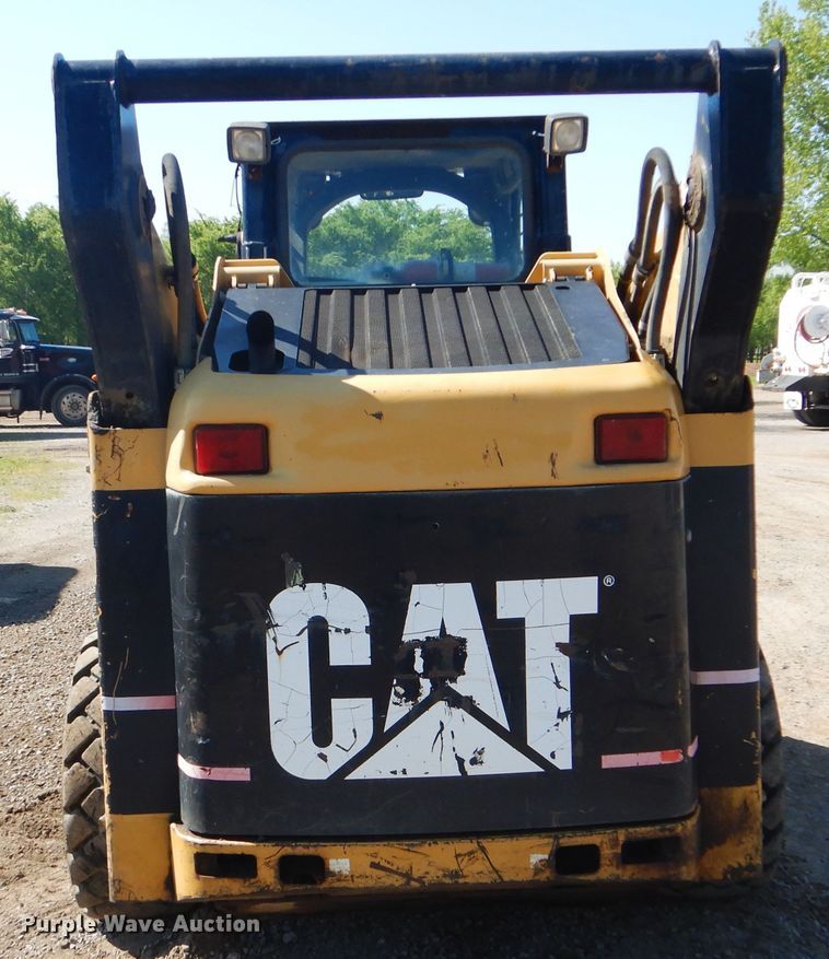 image for item DI2487 2005 Caterpillar 252B  skid steer loader