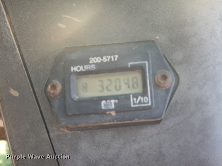 image for item DI2487 2005 Caterpillar 252B  skid steer loader