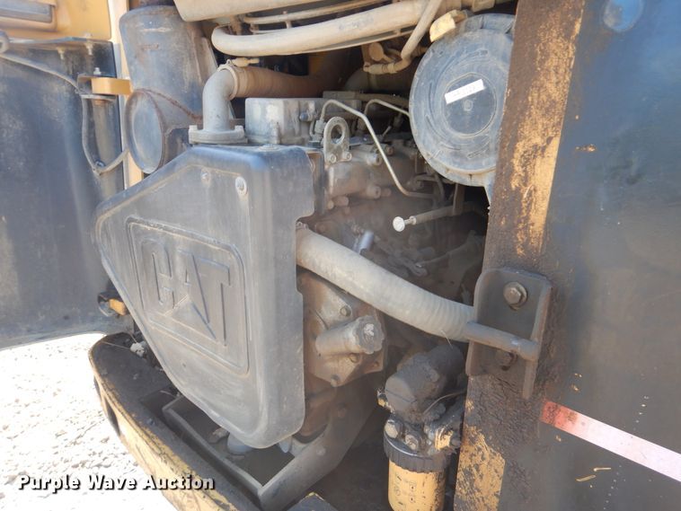 image for item DI2487 2005 Caterpillar 252B  skid steer loader