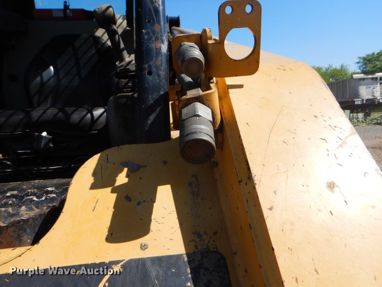 image for item DI2487 2005 Caterpillar 252B  skid steer loader