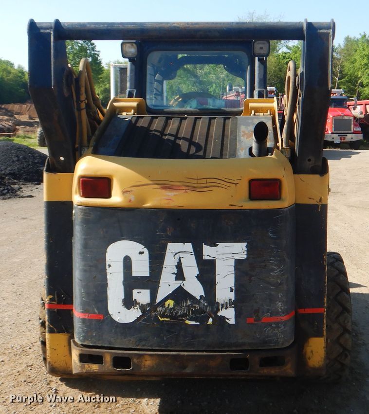 image for item DI2488 2002 Caterpillar 262  skid steer loader