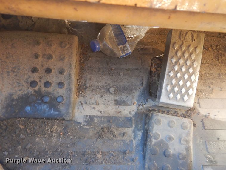 image for item DI2488 2002 Caterpillar 262  skid steer loader