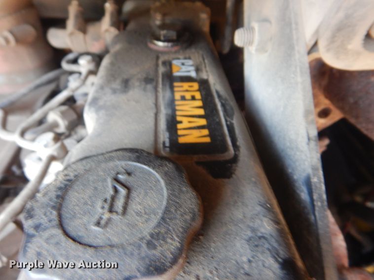 image for item DI2488 2002 Caterpillar 262  skid steer loader