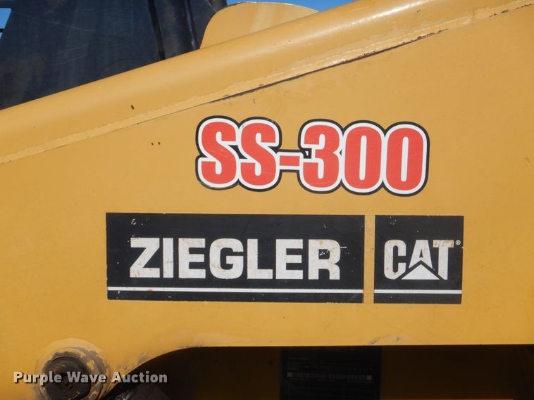 image for item DI2488 2002 Caterpillar 262  skid steer loader