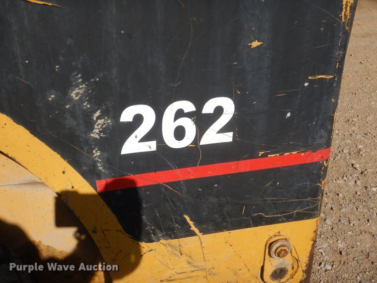 image for item DI2488 2002 Caterpillar 262  skid steer loader
