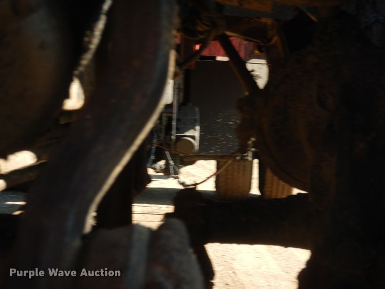 image for item DI2490 1993 Ford F700 oil distributor truck