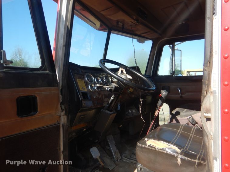 image for item DI2491 1997 Peterbilt 357 dump truck