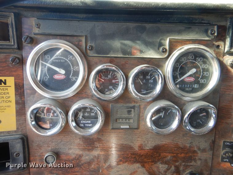 image for item DI2491 1997 Peterbilt 357 dump truck