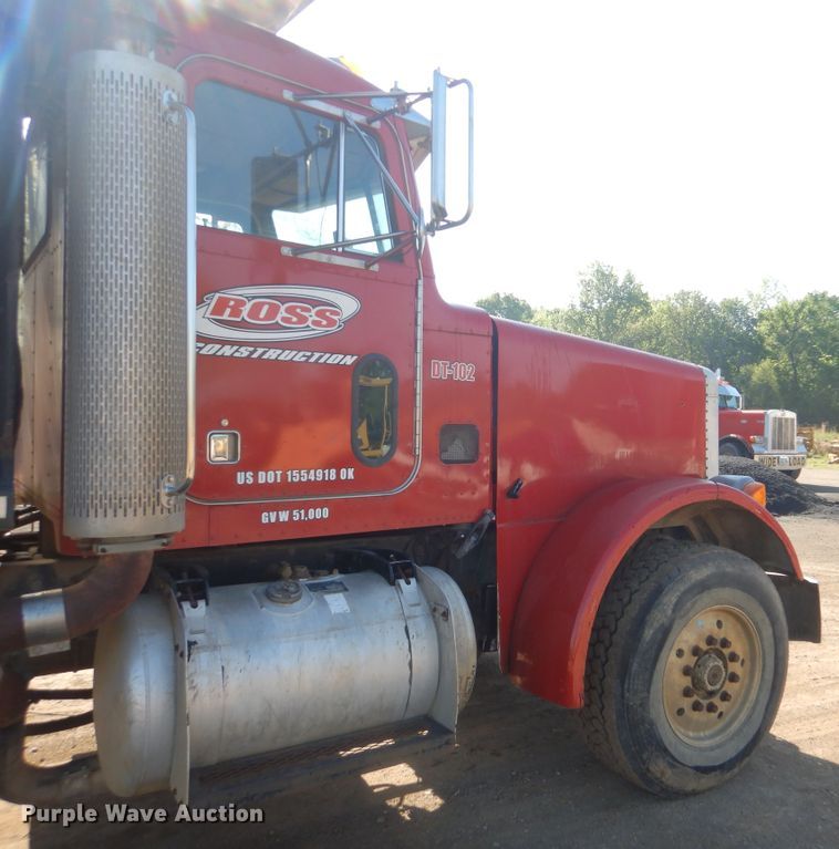 image for item DI2491 1997 Peterbilt 357 dump truck