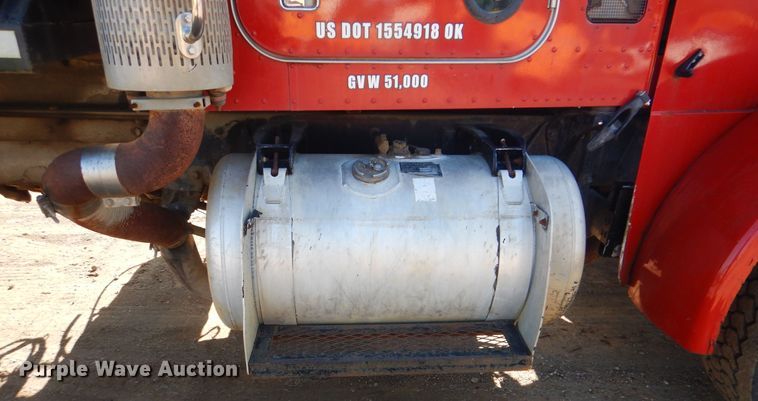 image for item DI2491 1997 Peterbilt 357 dump truck