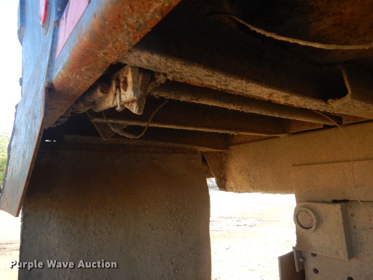 image for item DI2491 1997 Peterbilt 357 dump truck